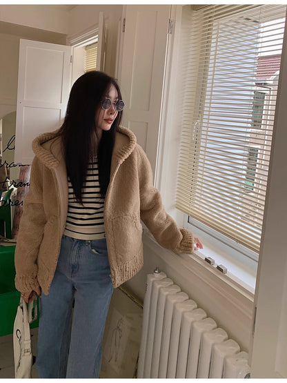 Fireladyfur Women's Hooded Merino Sheepskin Jacket