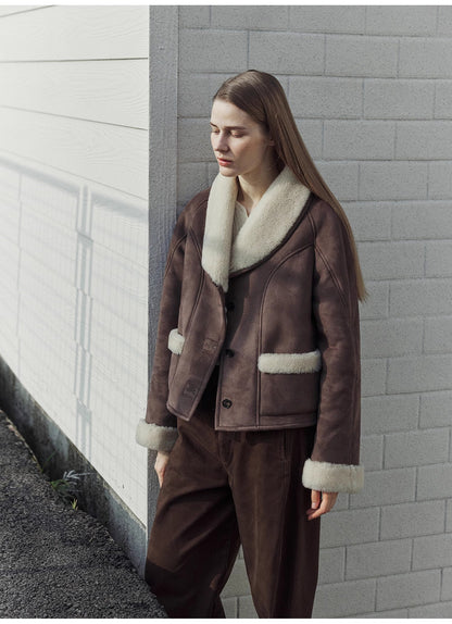 Imported High-Quality Lamb Contrast Color Fruit Collar Short Wool Fur Coat