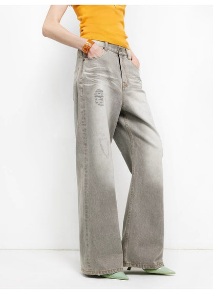 Heavy-Wash Light Gray Wide-Leg Jeans – Vintage Comfort & Style