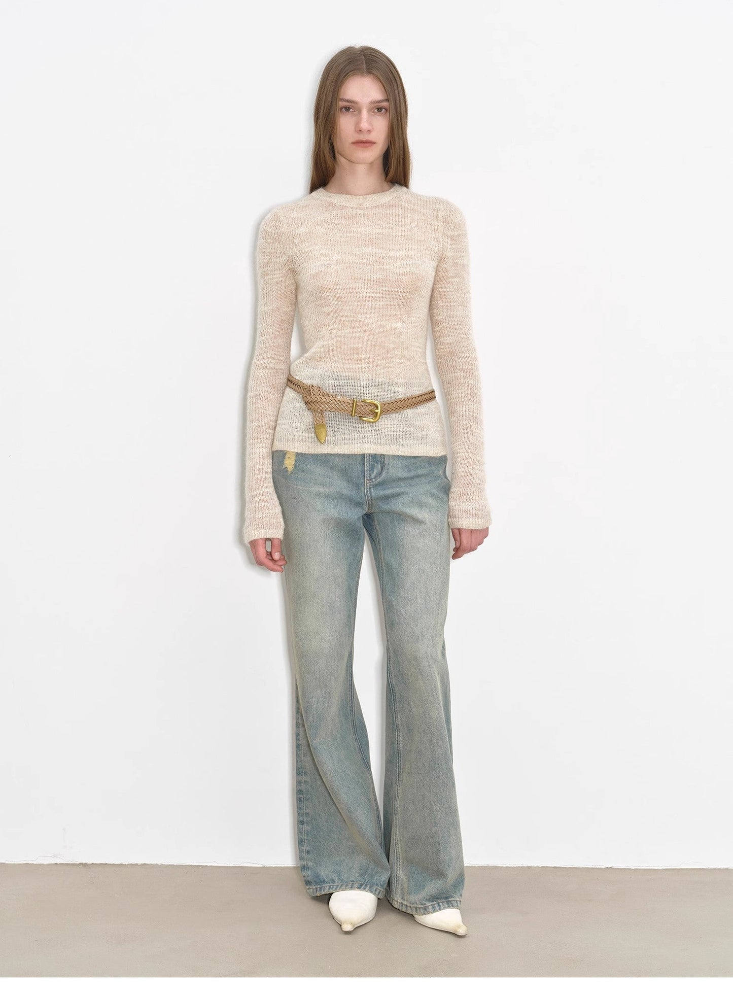 All-Season Slim-Fit Flared Jeans – Timeless Elegance