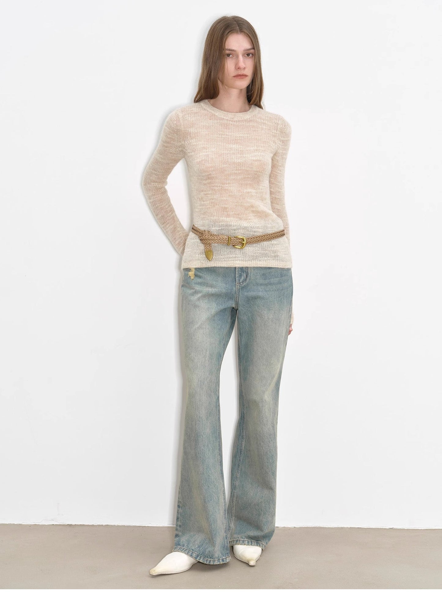 All-Season Slim-Fit Flared Jeans – Timeless Elegance