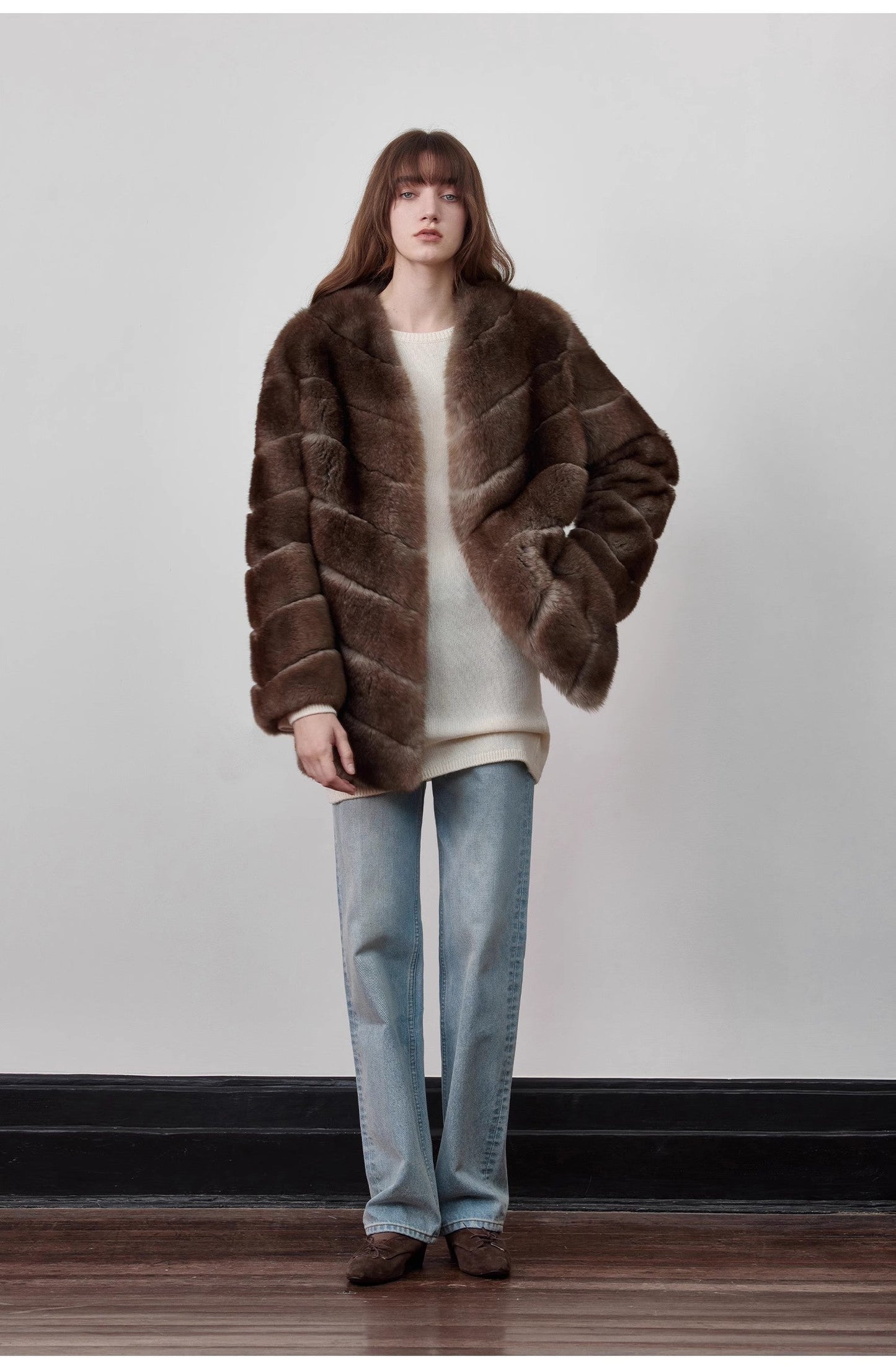 Merino Wool Waist-Slimming Trumpet Sleeve Sweater