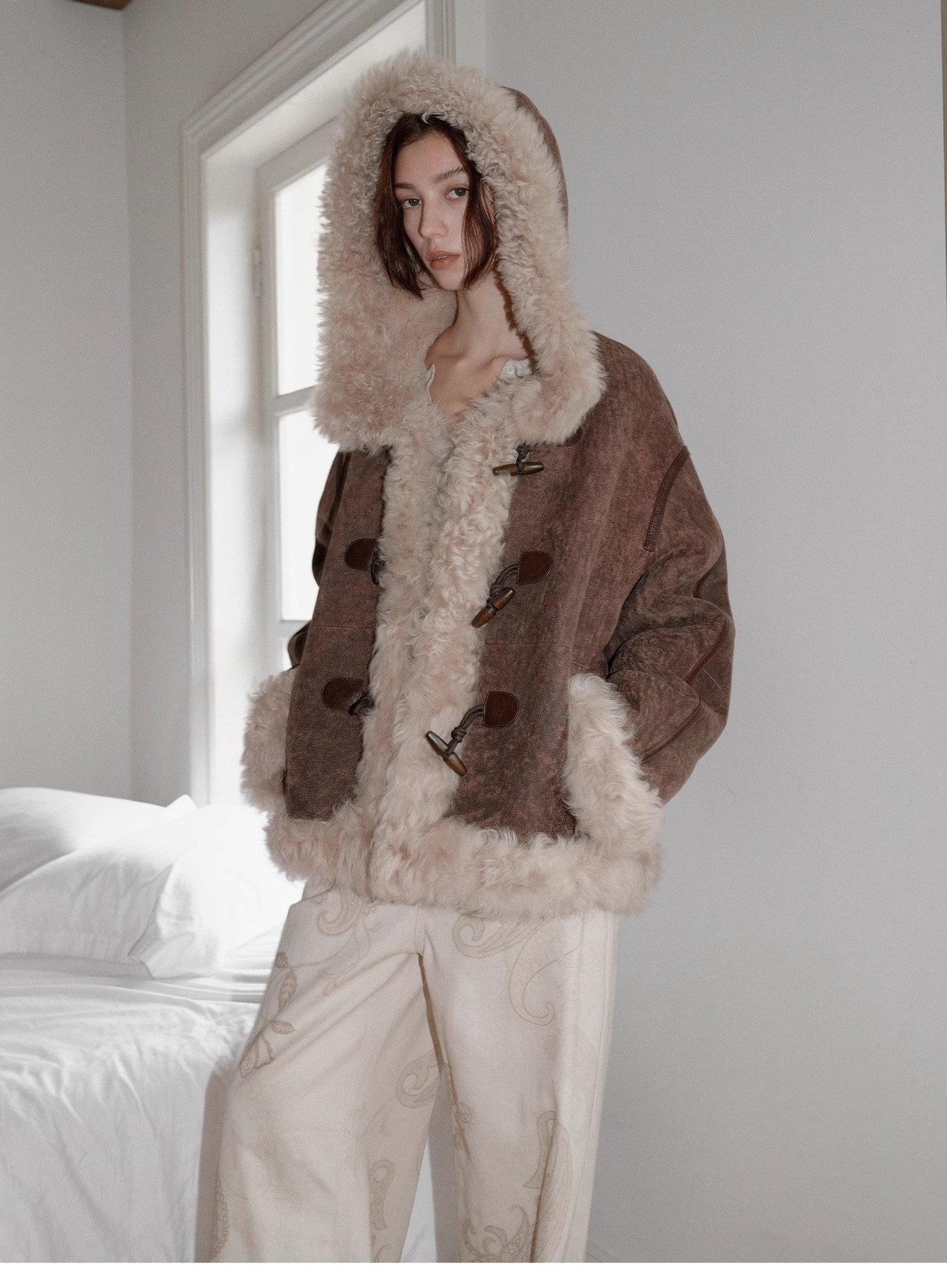 Drop Shoulder Hooded Merino Wool Sheepskin Fur Coat – Winter Edition