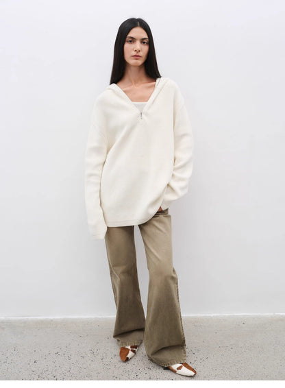 All-Season Slim-Fit Flared Jeans – Timeless Elegance