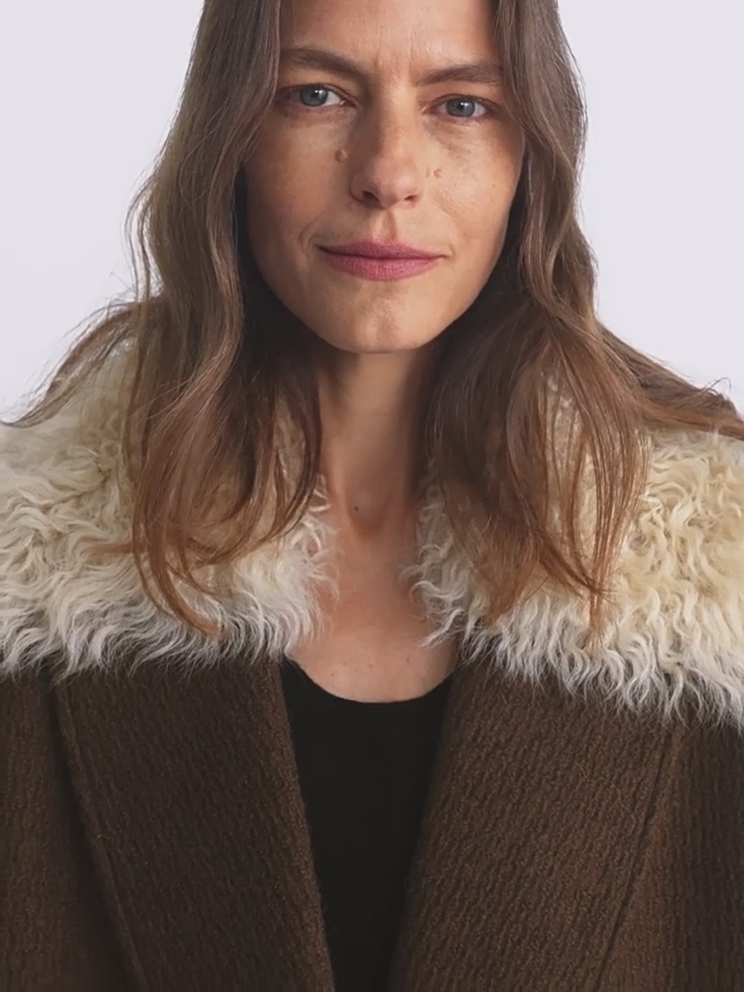 Wool Tweed Coat With Detachable Fur Collar – Retro Luxe