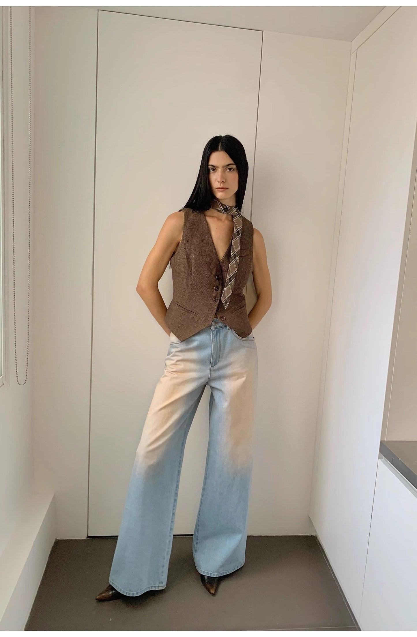 Wantful Low-Waist Flared Jeans – Elegant Bootcut Denim