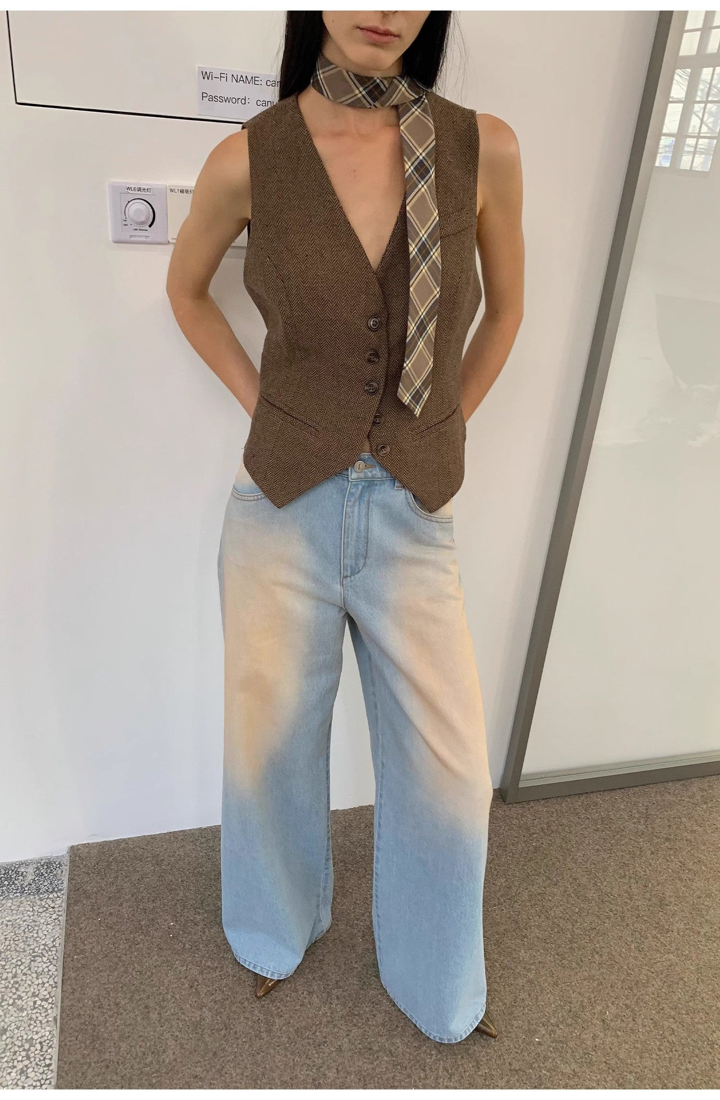 Wantful Low-Waist Flared Jeans – Elegant Bootcut Denim