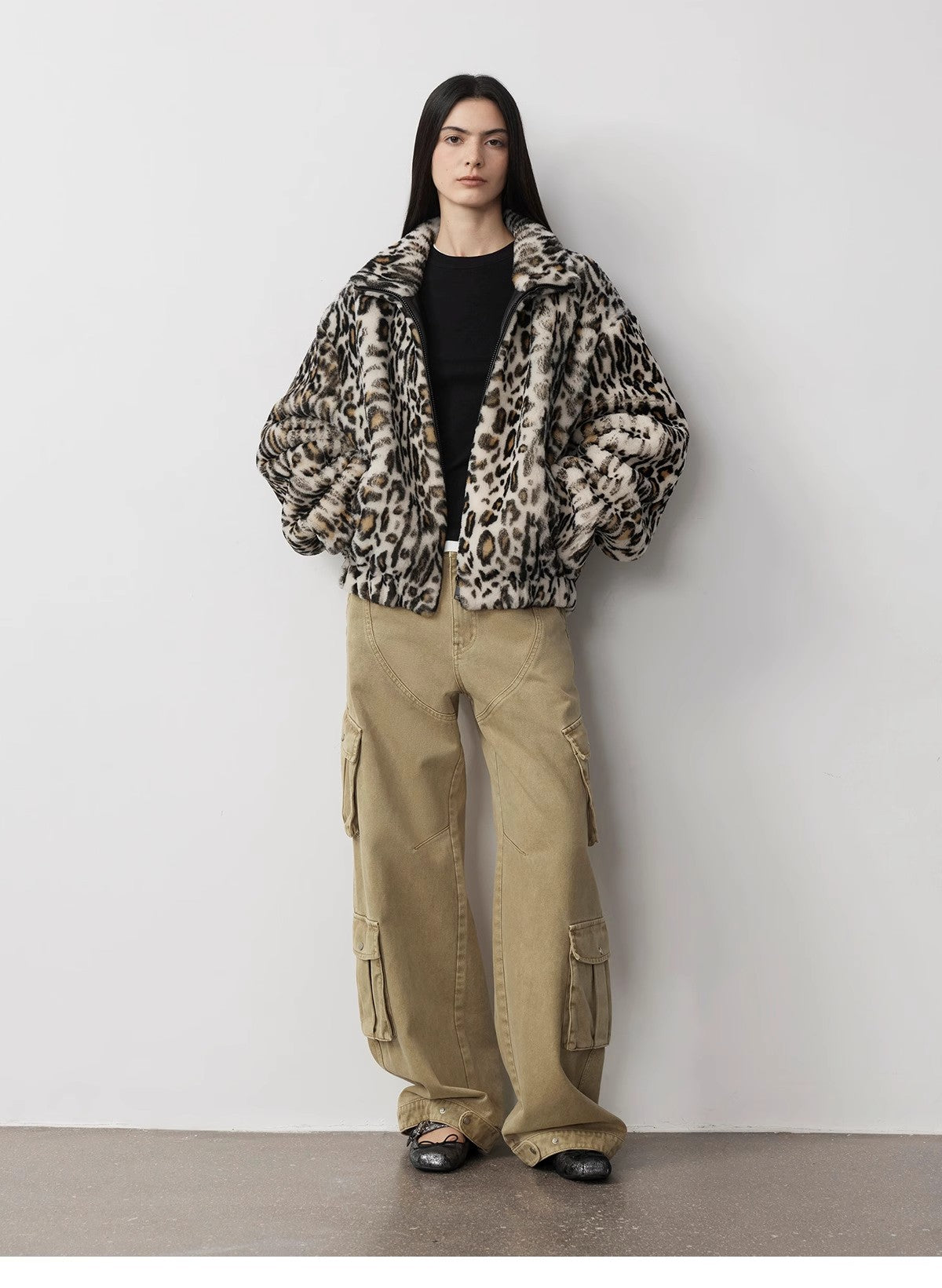 Nostalgic Wasteland Distressed Jeans – Urban Heavy-Wash Denim