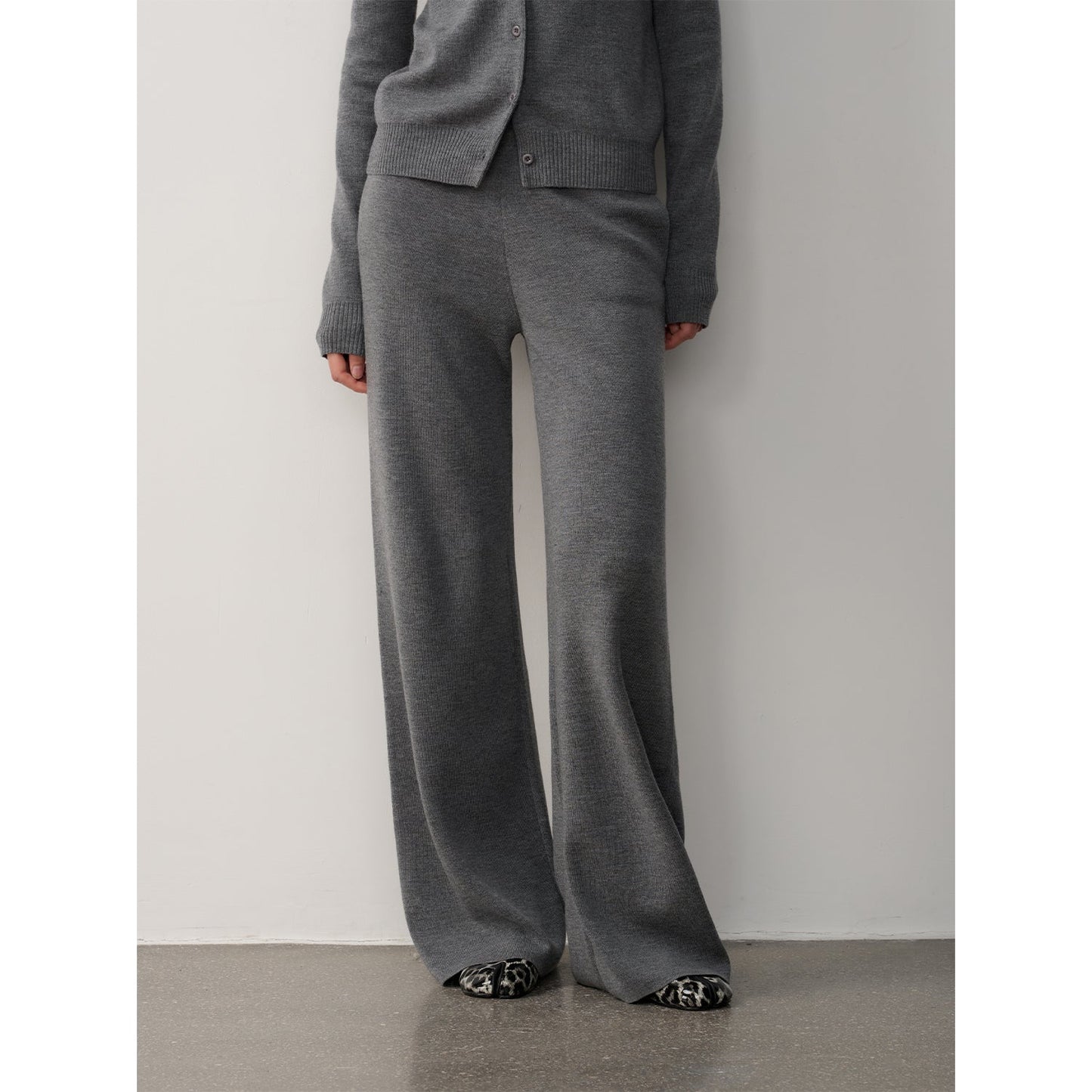 Merino Wool Knit Set – Polo Cardigan & Straight-Leg Pants